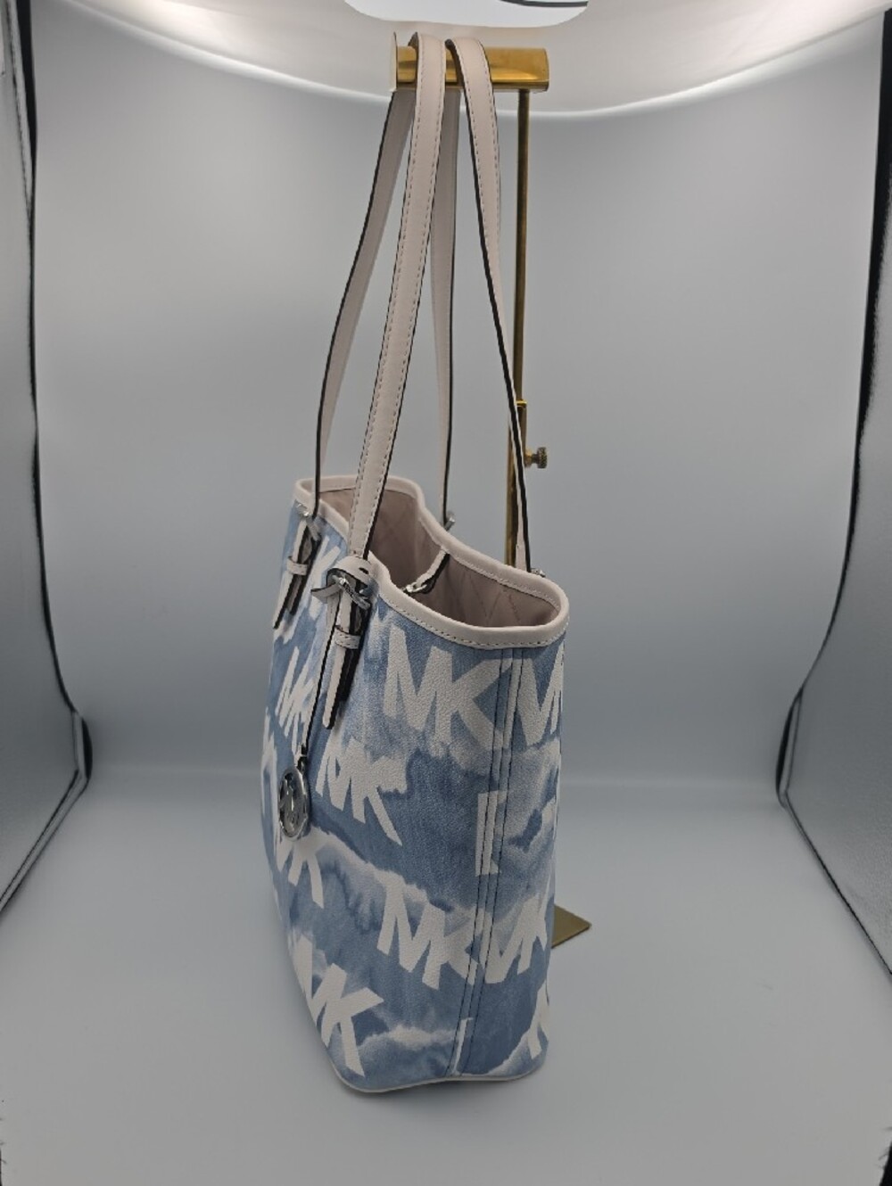 Michael Kors Blue & White Tie-Dye Wash MK Monogram Canvas Large Tote (NWOT)🩵🤍 - Picture 6 of 14
